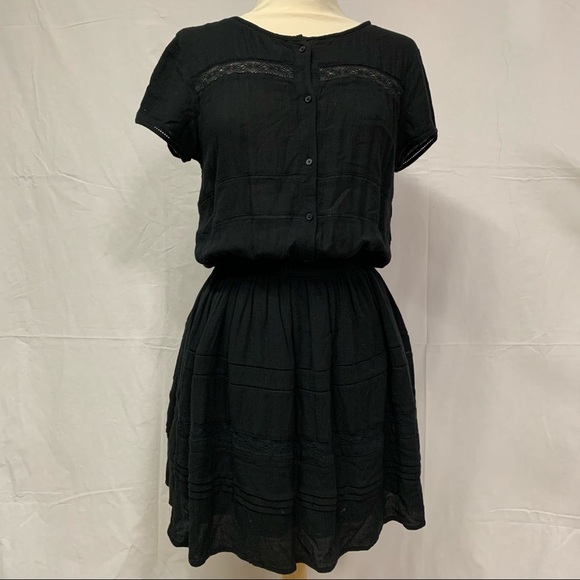 Aritzia Talula Dress - Picture 2 of 15